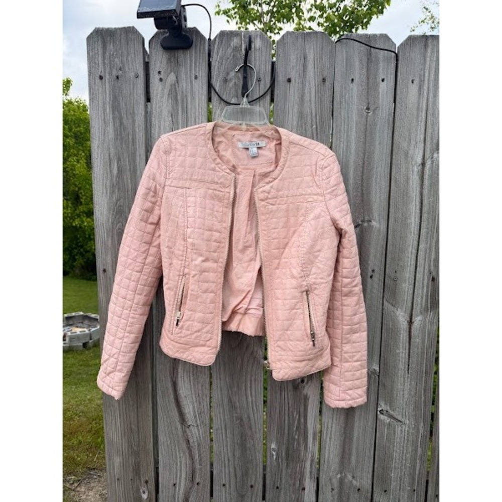 Forever 21 Womens Pink Quilted Faux Leather Moto Jacket Size M Blush‎ Collarless